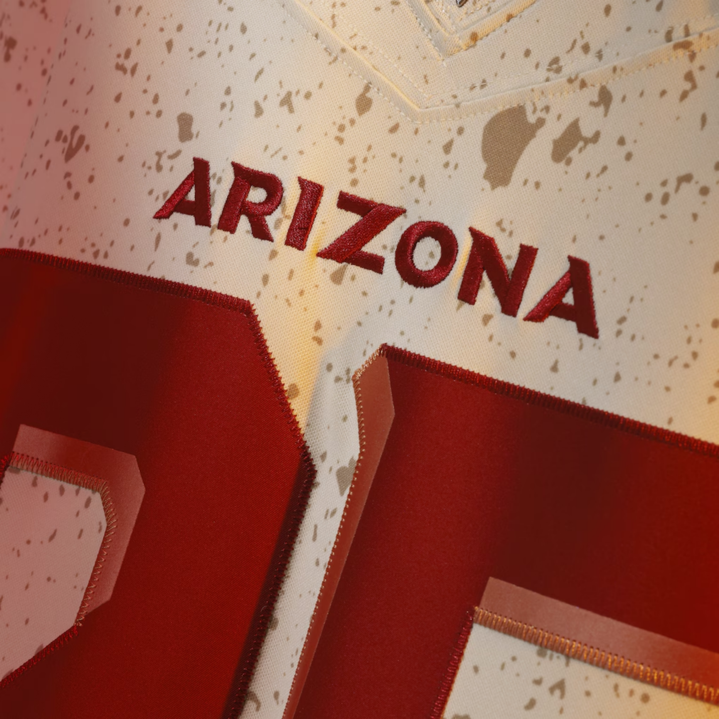 Camisa NFL Arizona Cardinals Coleção Rivalries 2025 Limited Beige